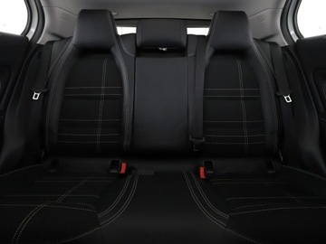 Mercedes GLA I Off-roader 1.6 200 156KM 2015 Mercedes GLA 200 automat grzane fotele navi, zdjęcie 17