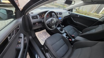 Volkswagen Jetta VI Sedan 1.2 TSI 105KM 2012 Volkswagen Jetta NIEMIECKA LIMUZYNA ZA NIEWIELKIE PIENIADZA 1.2 Benzyna, zdjęcie 13