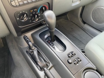 Jeep Cherokee III 2.8 CRDi 163KM 2005 Jeep Cherokee AUTOMAT 4X4 KLIMATYZACJA HAK SERWISOWANY OPLACONY GWARANCJA, zdjęcie 9