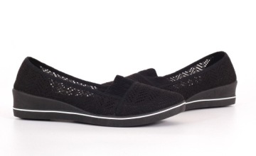 ЖЕНСКИЕ СПОРТИВНЫЕ КРОССОВКИ ЧЕРНЫЕ