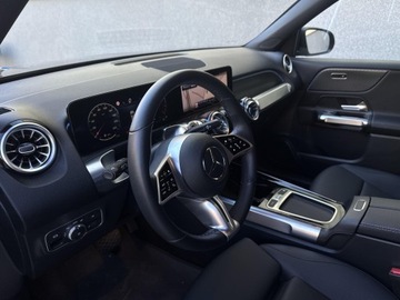 Mercedes GLB SUV 1.3 200 163KM 2024 Mercedes-Benz GLB 200, zdjęcie 13