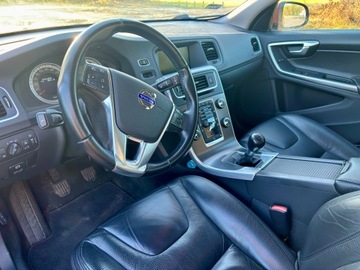 Volvo V60 I Kombi 2.0 D3 163KM 2013 Volvo V60 2013r Wrocław Rejestracja PL, zdjęcie 1