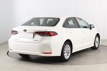Toyota Corolla XII Sedan 1.8 Hybrid 122KM 2022 Toyota Corolla 1.8 Hybrid, Salon Polska, zdjęcie 4