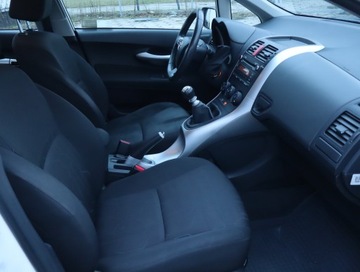 Toyota Auris I Hatchback 1.4 D-4D 90KM 2010 Toyota Auris 1.4 D-4D, Salon Polska, Serwis ASO, zdjęcie 8