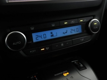 Toyota Avensis III Wagon Facelifting 2015 2.0 D-4D 143KM 2015 Toyota Avensis navi klima auto LED grzane fotele, zdjęcie 24