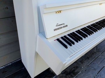 Пианино Nordiska Futura 106,5 см, мох. ЛАНГЕР 1974 МЭТТ УАЙТ