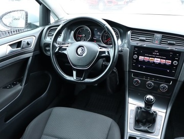 Volkswagen Golf VII Variant 1.6 TDI CR DPF BlueMotion Technology 90KM 2017 VW Golf 1.6 TDI, Salon Polska, Klima, Tempomat, zdjęcie 6