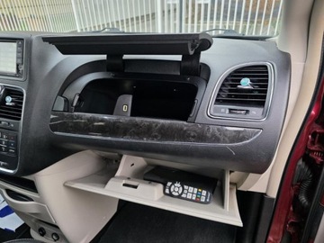 Chrysler Town &amp; Country V 2015 town chrysler Touring V6 3.6l benzyna 283KM Dokumentacja Zadbany, zdjęcie 33