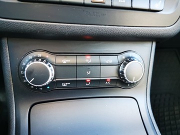 Mercedes Klasa B W246 Sports Tourer 200 BlueEFFICIENCY 156KM 2015 MERCEDES B200 Automat, CNG, W246 Sports Tourer 200 BlueEFFICIENCY 156KM, zdjęcie 8