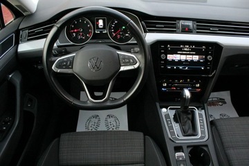 Volkswagen Passat B8 Variant Facelifting 2.0 TSI 190KM 2021 Volkswagen Passat BUSINESS 2.0TSI 190KM Salon PL GWARANCJA SelectCar+ FV23%, zdjęcie 9