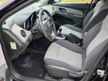 Chevrolet Cruze Sedan 1.6 i 113KM 2009 Chevrolet Cruze 1,6 113 KM LS, zdjęcie 12