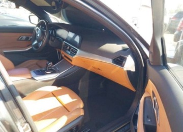 BMW Seria 3 G20-G21 2021 BMW Seria 3 2021, 2.0L, PLUG-IN HYBRID, od ubezpieczalni 2.0 Hybryda 280KM, zdjęcie 9