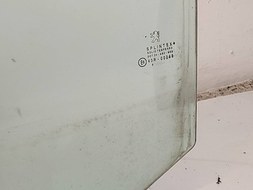 SKLO (OKNO) DVEŘE POSUVNÝCH LEVÝ PŘEDNÍ PEUGEOT 1007 (KM_)