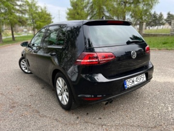 Volkswagen Golf VII Hatchback 3d 2.0 TDI-CR DPF 150KM 2015 Volkswagen Golf Volkswagen Golf VII 2.0 TDI 150KM Lounge BMT 12-2015 2.0, zdjęcie 4