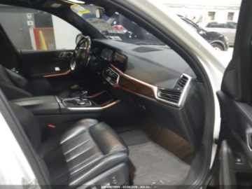 BMW X5 G05 2021 BMW X5 XDrive40I 2021 3.0 Benzyna 335KM, zdjęcie 9