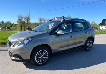 Peugeot 2008 I SUV Facelifting 1.2 PureTech 110KM 2017 Peugeot 2008 1,2 Benz.110 KM, Automat, Zadbany-Tylko 86 Tys Km 1.2 Benzyna, zdjęcie 1