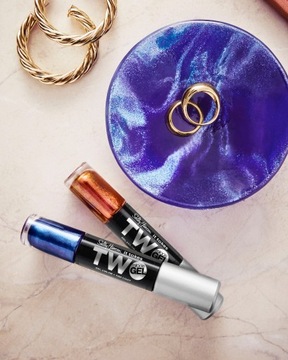 Салли Хансен Чудо-гель, нужно два лака для ногтей 970