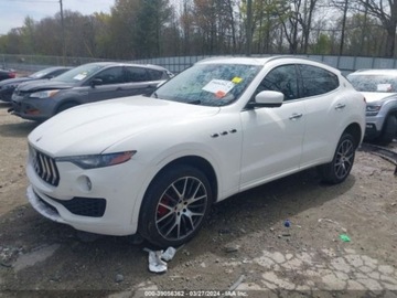 Maserati Levante 2017 Maserati Levante 2017 Maserati Levante 3.0L 3.0 Benzyna 345KM, zdjęcie 2