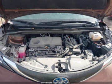 Toyota Sienna III 2021 Toyota Sienna XLE 2021 2.5l 2.5 Hybryda 189KM, zdjęcie 8