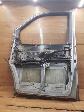 DVEŘE PŘEDNÍ PRAVÉ MERCEDES W638 KOMPLETNÍ