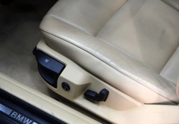 BMW Seria 5 F10-F11 Touring 520d 184KM 2012 BMW Seria 5 Kombi_HAK_Skory_Podgrzewane fotele_Nawigacja_ 2.0 Diesel 184KM, zdjęcie 15