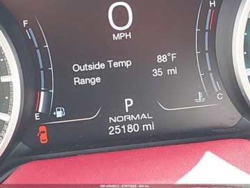 Maserati Levante 2021 Maserati Levante 2021 3.0l 3.0 Benzyna 345KM, zdjęcie 12