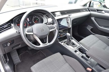 Volkswagen Passat B8 Variant Facelifting 2.0 TDI SCR 200KM 2022 Volkswagen Passat 2.0 TDi 200KM DSG7 Business SalonPL ASO NaviKameraTravel, zdjęcie 8
