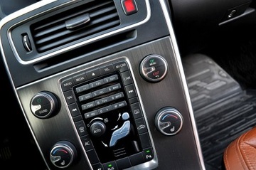 Volvo V60 I Kombi 2.0 D3 163KM 2011 Volvo V60 2.0 163 KM 5-Cylindrów Xenon Navi, zdjęcie 19