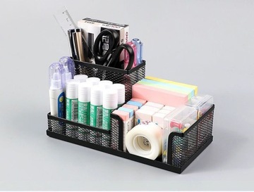 Настольный органайзер из элегантной металлической сетки.