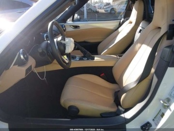 Mazda MX-5 IV 2024 Mazda MX-5 Miata Rf Grand Touring 2024 2.0 Benzyna 181KM, zdjęcie 9