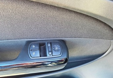 Opel Corsa D Hatchback 1.2 Twinport ECOTEC 80KM 2008 Opel Corsa 1,2 Ben Klima 1.2 Benzyna 80KM, zdjęcie 13