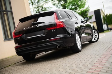 Volvo V60 II  Kombi 2.0 D3 150KM 2020 PIĘKNE V60 MOMENTUM PRO __ KUBEŁKOWE FOTELE, zdjęcie 3