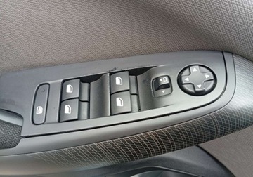 Citroen Grand C4 Picasso II Grand Picasso 1.2 PureTech 130KM 2016 Citroen C4 Grand Picasso Zakupiony w Polsce - benzyna - 1,2 - 131 KM - 7 f, zdjęcie 22