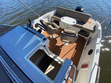 Катер Atlantic Marine 630 Sun Cruiser Mercury F150L