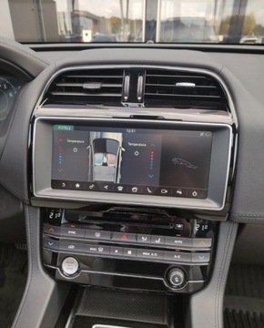 Jaguar F-Pace SUV 2.0 i4P 300KM 2018 Jaguar F-Pace 2.0 300KM Auto AWD Portfolio FV23 2.0 Benzyna 300KM, zdjęcie 18