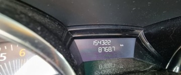 Renault Clio IV Grandtour  0.9 ENERGY Tce 90KM 2015 Renault Clio 2015r, 0.9 Benzyna. Uszkodzony tyl. Jezdzi Benzyna 90KM, zdjęcie 9