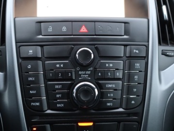 Opel Astra J Sports Tourer Facelifting 1.4 Turbo ECOTEC 140KM 2014 Opel Astra 1.4 T, Navi, Klima, Tempomat, zdjęcie 11