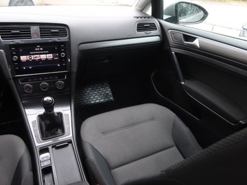 Volkswagen Golf VII Variant 2.0 TDI CR DPF BlueMotion Technology 150KM 2017 VW Golf 2.0 TDI, Serwis ASO, Klima, Tempomat, zdjęcie 7