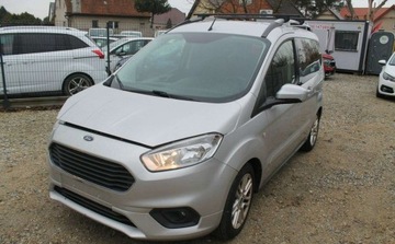 Ford Tourneo Courier I Mikrovan Facelifting 1.0 EcoBoost 100KM 2019 Ford Tourneo Courier Benzyna 99KM