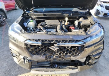 Suzuki SX4 II 2021 Suzuki SX4 S-Cross 112021r. SALON,1.4BenzynaHYBRID. AUT. Uszkodzony przod, zdjęcie 4