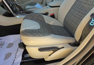 Volvo V40 II Hatchback Facelifting 1.5 T3 152KM 2017 Volvo V40 T3 AUTOMAT 1-Wl Salon Polska 2xOpony 1.5 Benzyna 152KM, zdjęcie 21