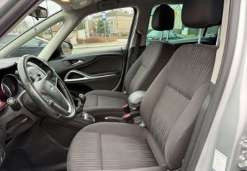 Opel Zafira C Tourer 1.4 Turbo ECOTEC 140KM 2012 Opel Zafira Opel Zafira Tourer 1.4 Turbo Business Innovation 1.4 Benzyna, zdjęcie 14