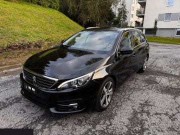 Peugeot 308 II SW Facelifting 1.2 PureTech 130KM 2018 Peugeot 308 1.2 130KM e-THP Stop &amp; Start Allure 2018r, zdjęcie 4