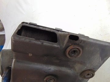 CHRYSLER STRATUS 2.0 96R POUZDRO FILTRU VZDUCHU