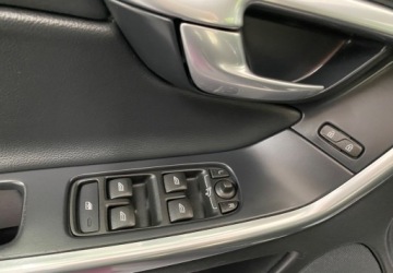 Volvo XC60 I SUV Facelifting 2.0 D4 DRIVE-E 181KM 2015 Volvo XC 60 Gwarancja Bezwypadkowy Serwisowany Zarejestrowany 2.0 Diesel, zdjęcie 21