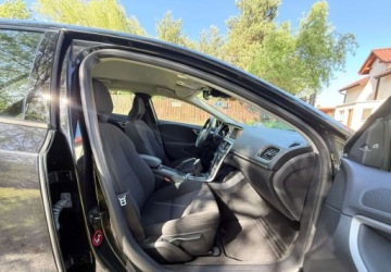 Volvo V40 II Cross Country D2 115KM 2013 Volvo V40 Volvo V40 D2 Momentum 1.6 Diesel 115KM, zdjęcie 25