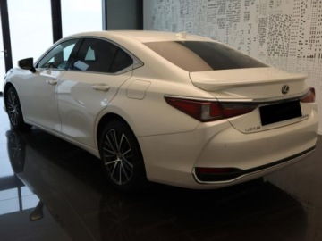 Lexus ES VII (XV70) Sedan Facelifting 300h 218KM 2025 Od ręki - 300h Business Edition 2.5 E-CVT 218KM | Szyberdach!, zdjęcie 4