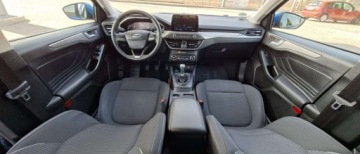 Ford Focus IV Hatchback 1.0 EcoBoost 125KM 2019 Ford Focus Ford Focus 1.0 EcoBoost Active Benzyna 125KM, zdjęcie 9