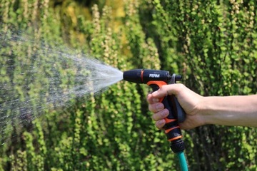 ОПРЫСКИВАНИЕ + САДОВЫЙ ШЛАНГ-ПИСТОЛЕТ 8 ФУНКЦИЙ ОПРЫСКИВАТЕЛЬ ДЛЯ ПОЛИВА