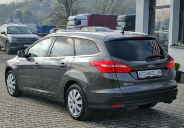 Ford Focus III Kombi Facelifting 1.5 EcoBoost 150KM 2018 Ford Focus 1,5 Benzyna 150KM Xenon Navi Kamera Led Serwis 1.5 Benzyna, zdjęcie 20